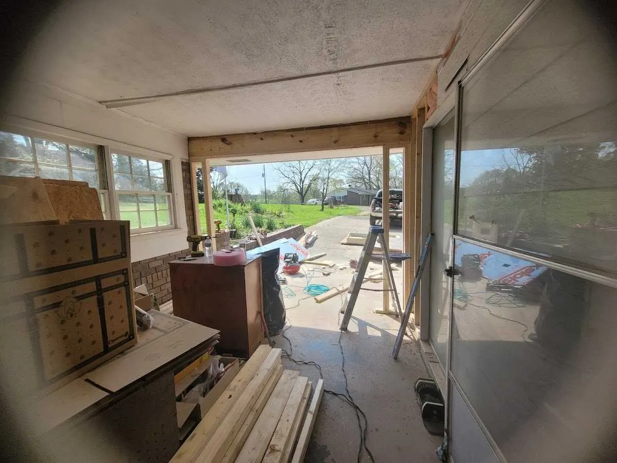 Air movers and dehumidifier for Water Mitigation Services in Austell